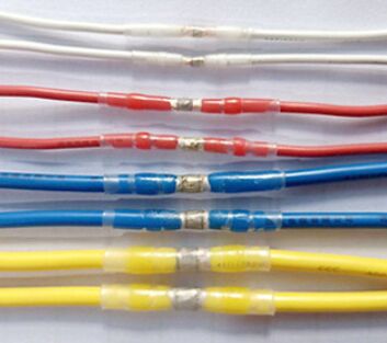 ราคาดี ฉนวนหดความร้อนทนการกัดกร่อน ความแข็งแรงแรงดึงสูง ออนไลน์